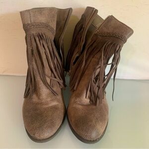Fringed cowgirl boots